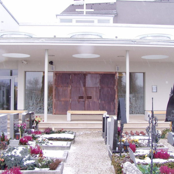 Verabschiedungskapelle / Aufbahrung / © Pfarrfriedhof Linz-Urfahr Trauerfeier am Friedhof Linz-Urfahr