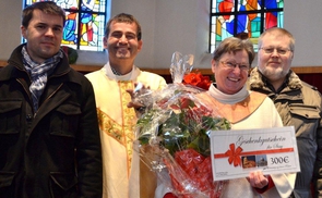 V. l.: Michael Radinger, Pfarrer Reinhard Bell, Elisabeth Strigl, Alfred Alberer.