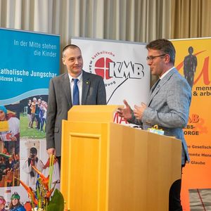 Der langjährige Generalsekretär Bernhard Rudinger (l.) mit seinem Nachfolger Manfred Hofmann.